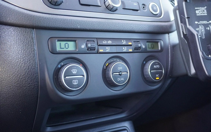 Volkswagen Tiguan cena 38999 przebieg: 206600, rok produkcji 2009 z Węgrów małe 379
